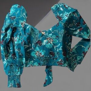 NWT B.O.G. SYBILLE TEAL FLORAL CROSSOVER LONG SLEEVE CROP TOP